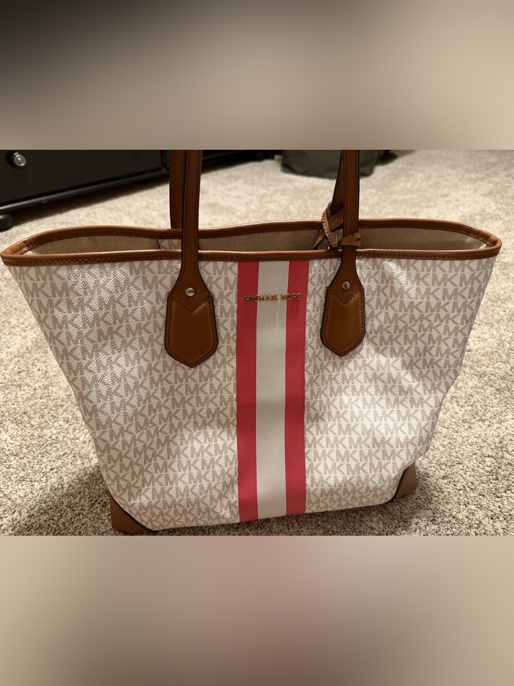 Michael Kors Signature Stripe Large Tote + Matching Wristlet Set - Vanilla Pink